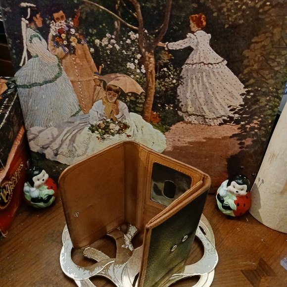 👜👛Rare Vintage Montana Silversmith Wallet,Embossed✨️Genuine Leather.👖 - Picture 11 of 16